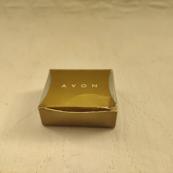 Vintage 1996 Avon Signed #1 Nurse Red Cross Rhinestone Pin Back Gold Tone 10211 - Picture 5 of 5